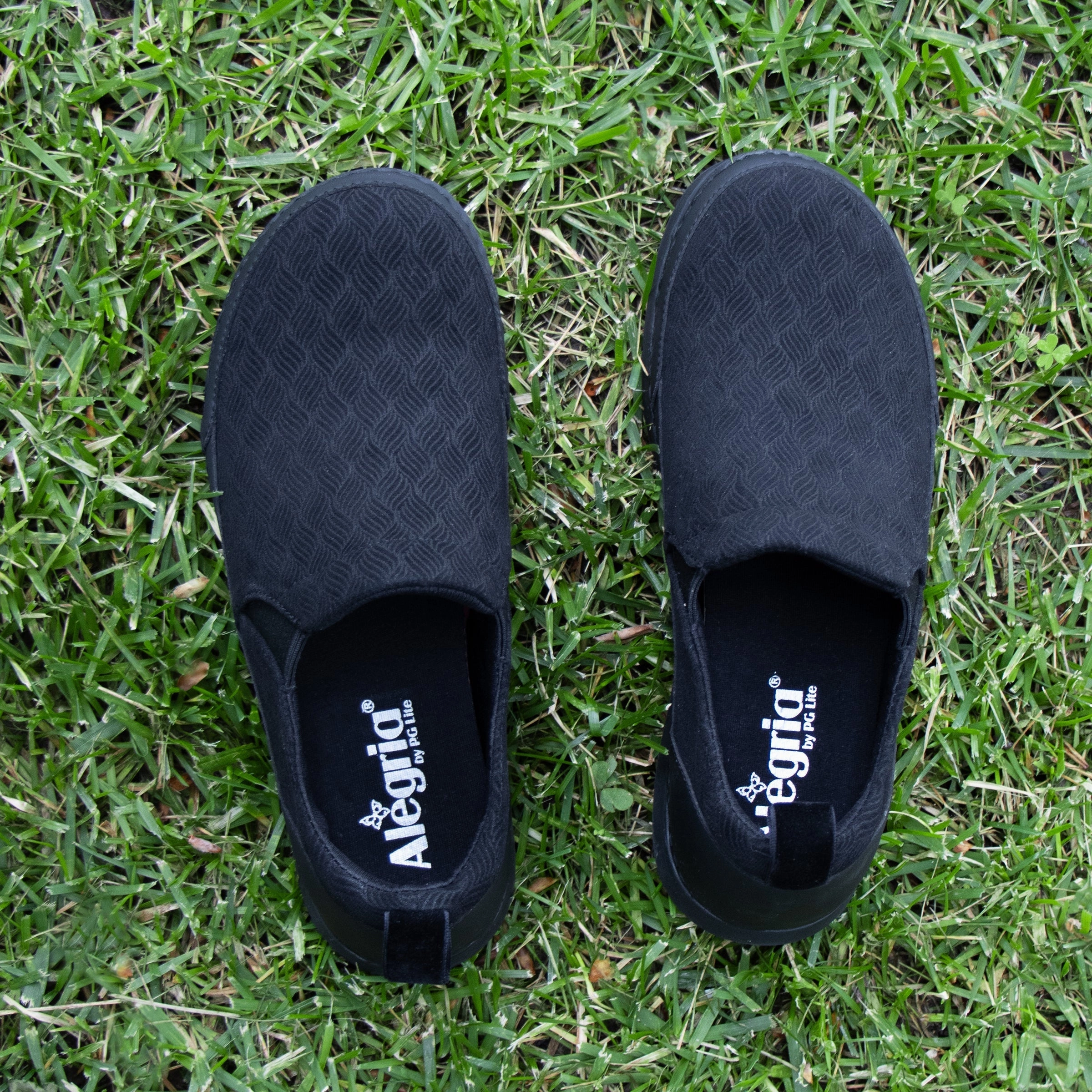 Axis Twister Black Shoe