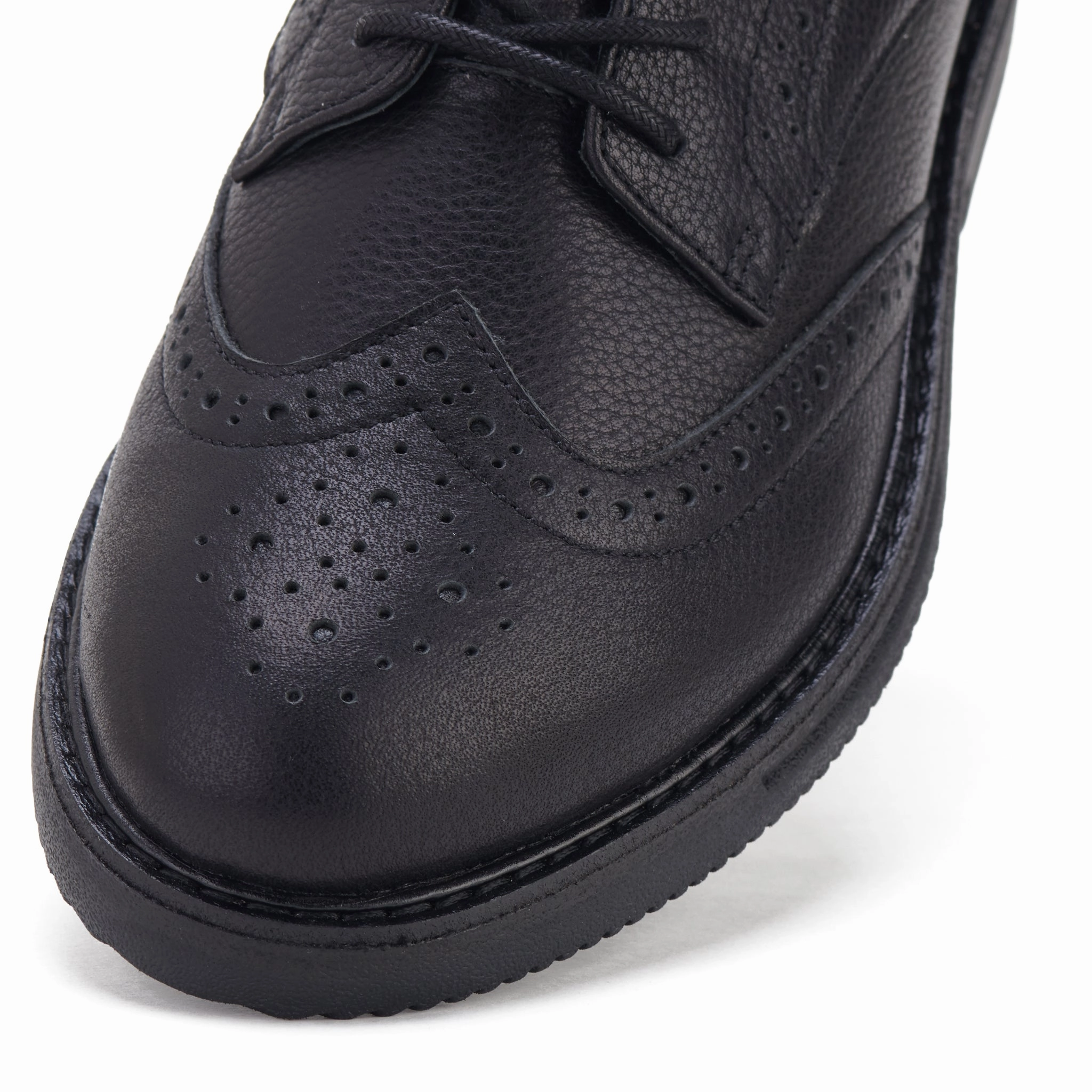 Brogue Rise All Black Tumble