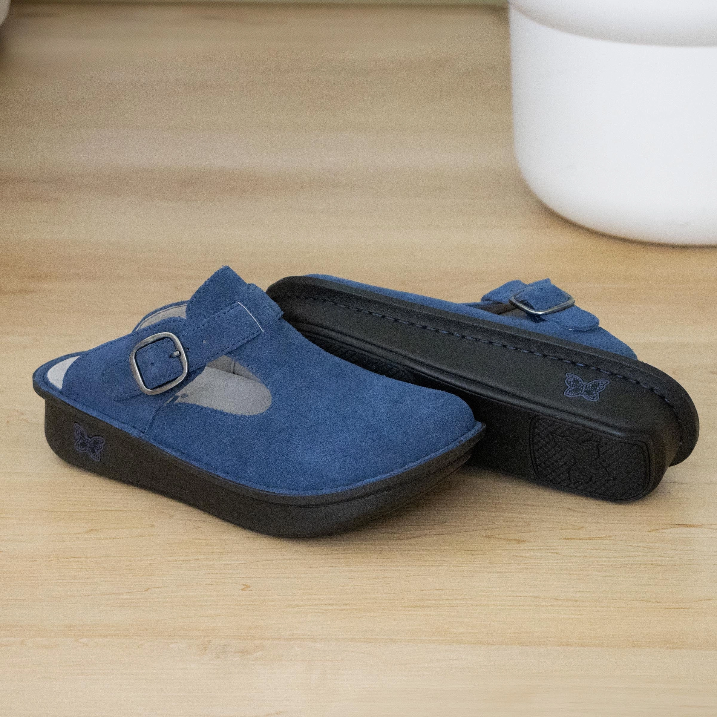 Classic Oceanic Suede Shoe