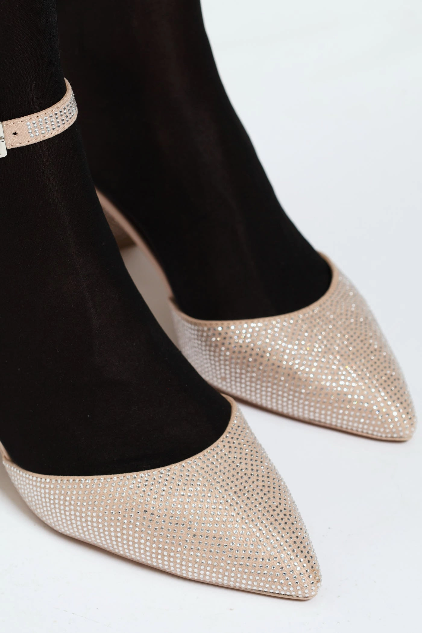 Daliaa Pointed Closed Toe Block Heel - Silver