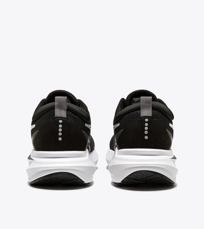 Diadora Men's Mythos Blueshield Vigore 3 - Black/White