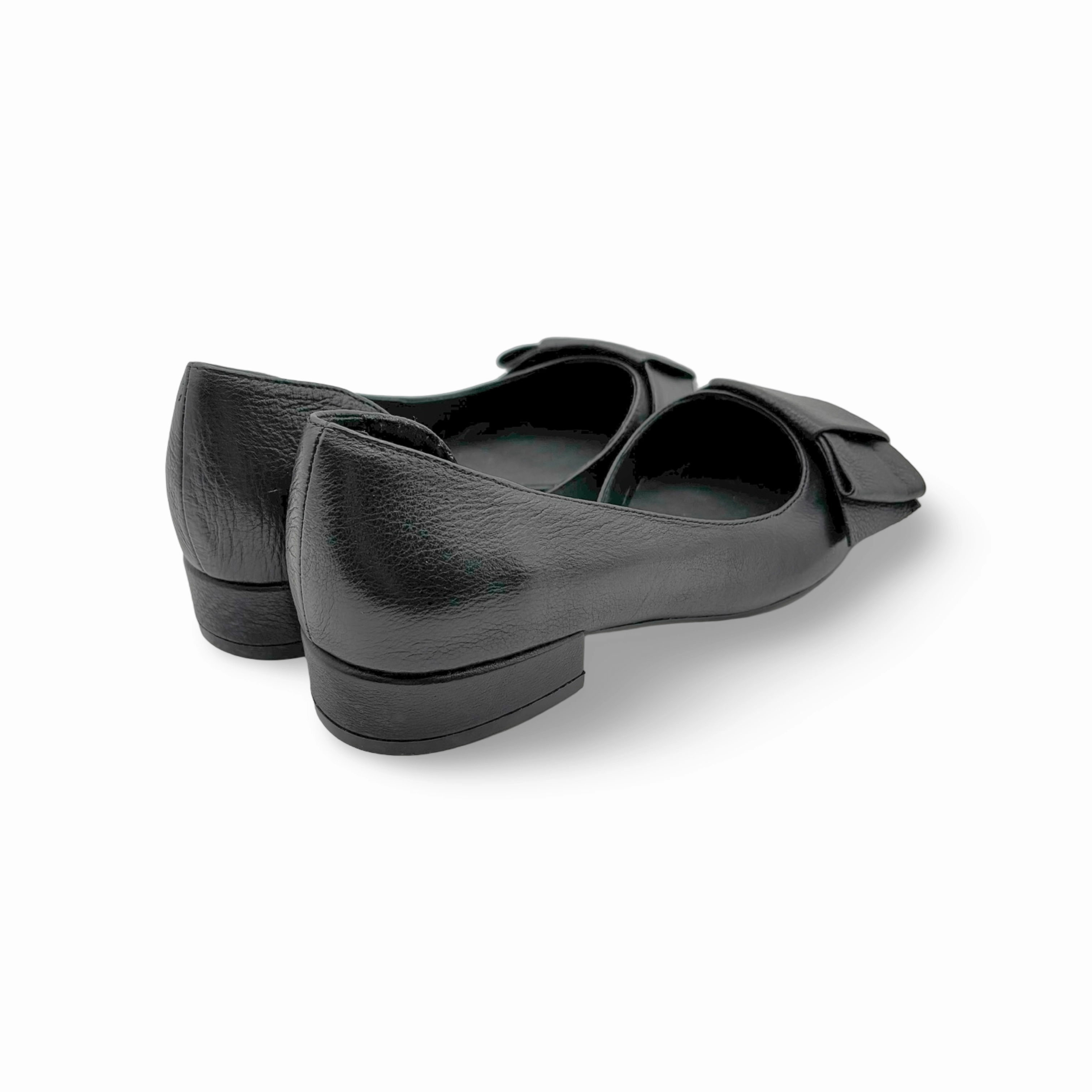 Etah Black Flat