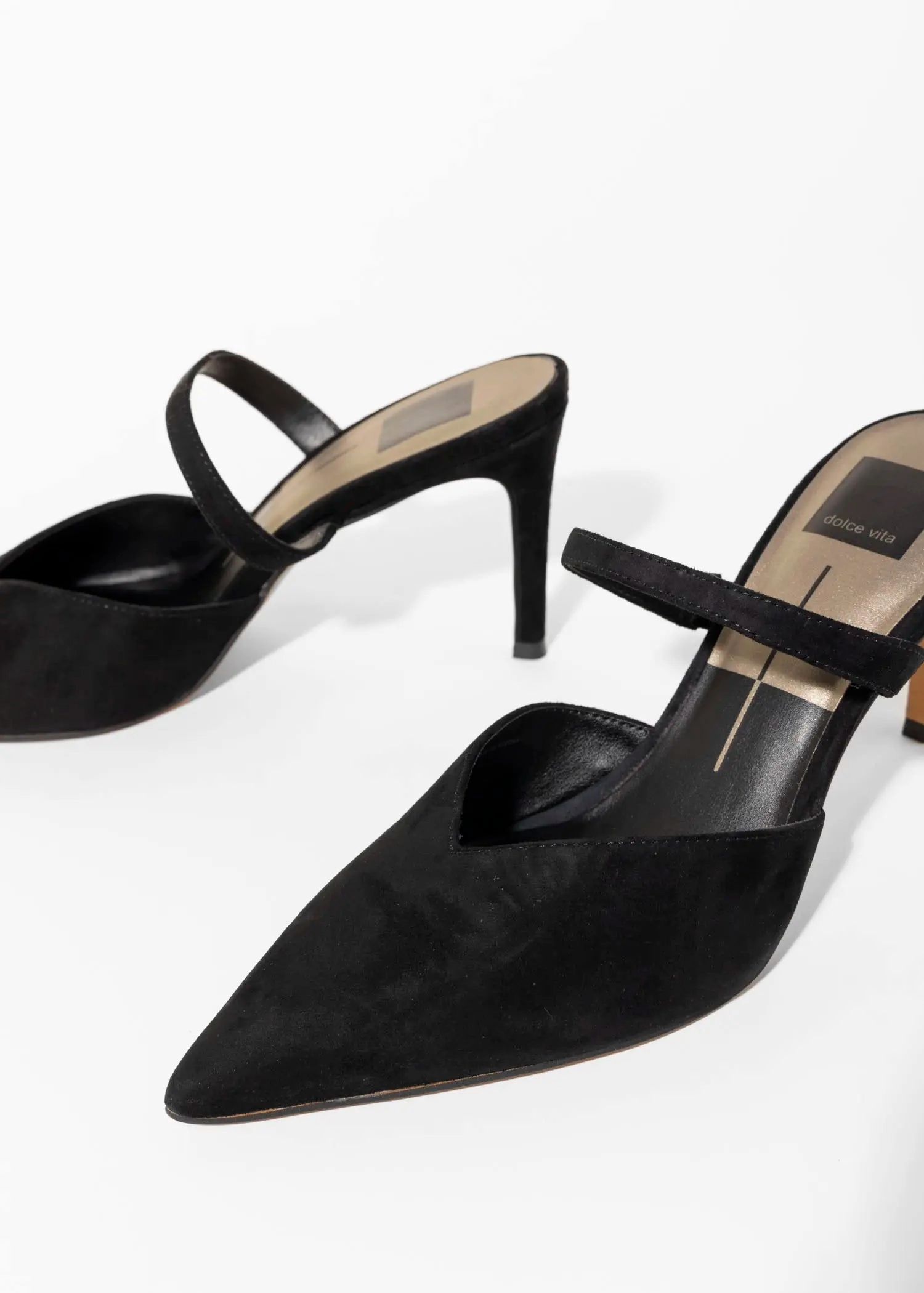Kanika Suede Pump