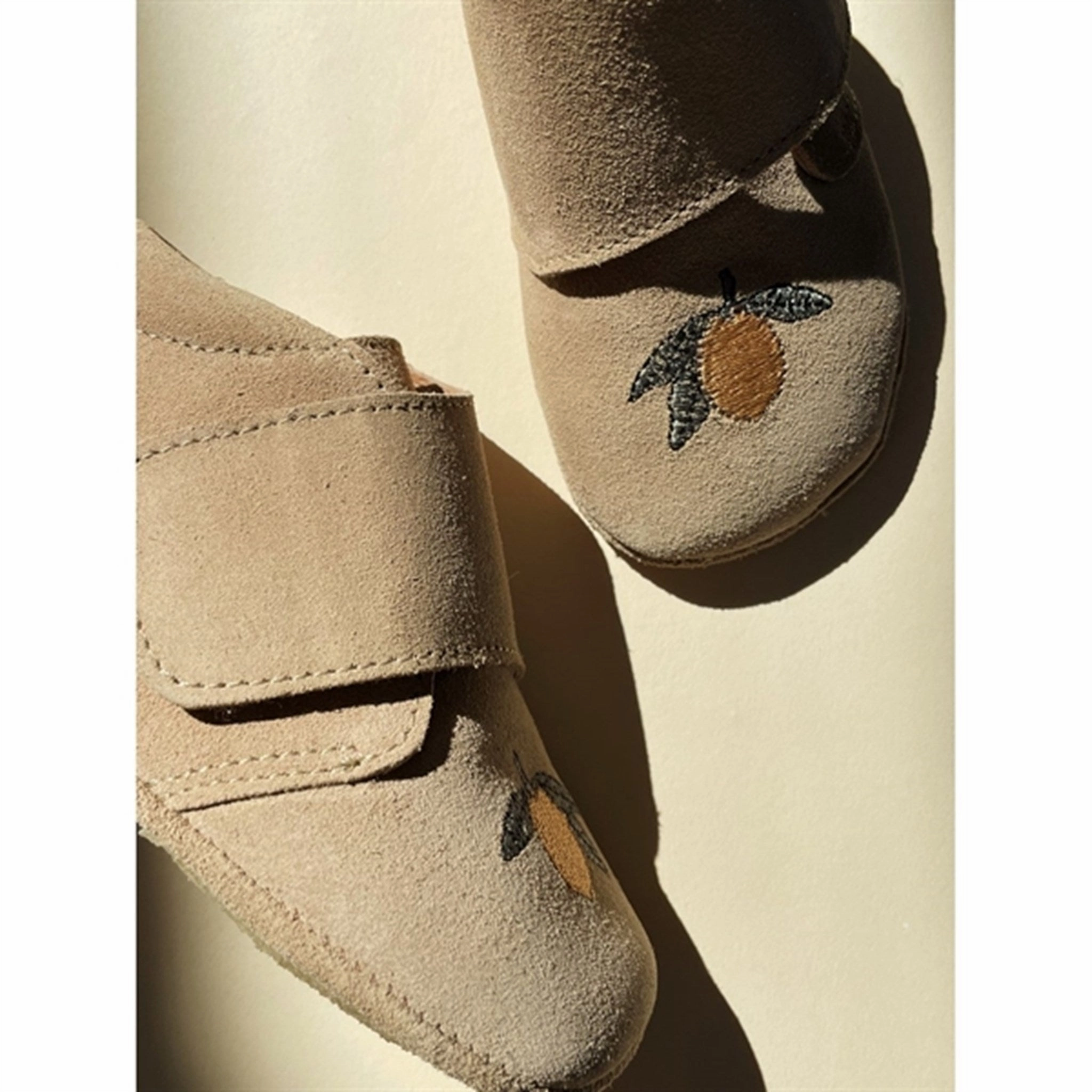 Konges Sljd Mamour Embroidery Footies SAND