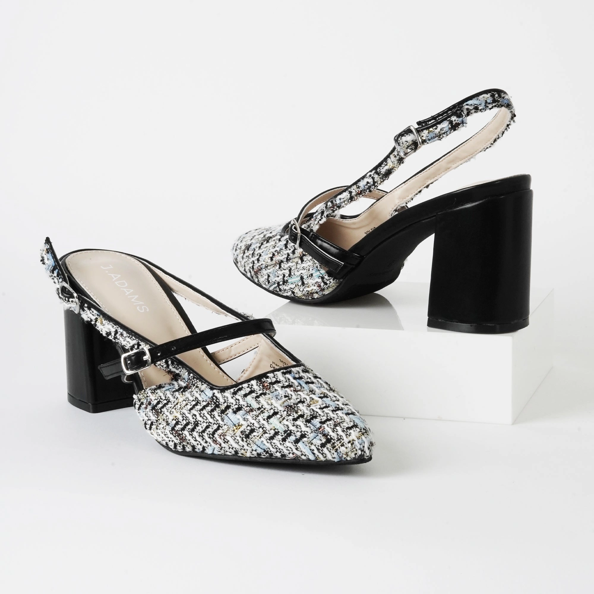 Lori | Black Tweed