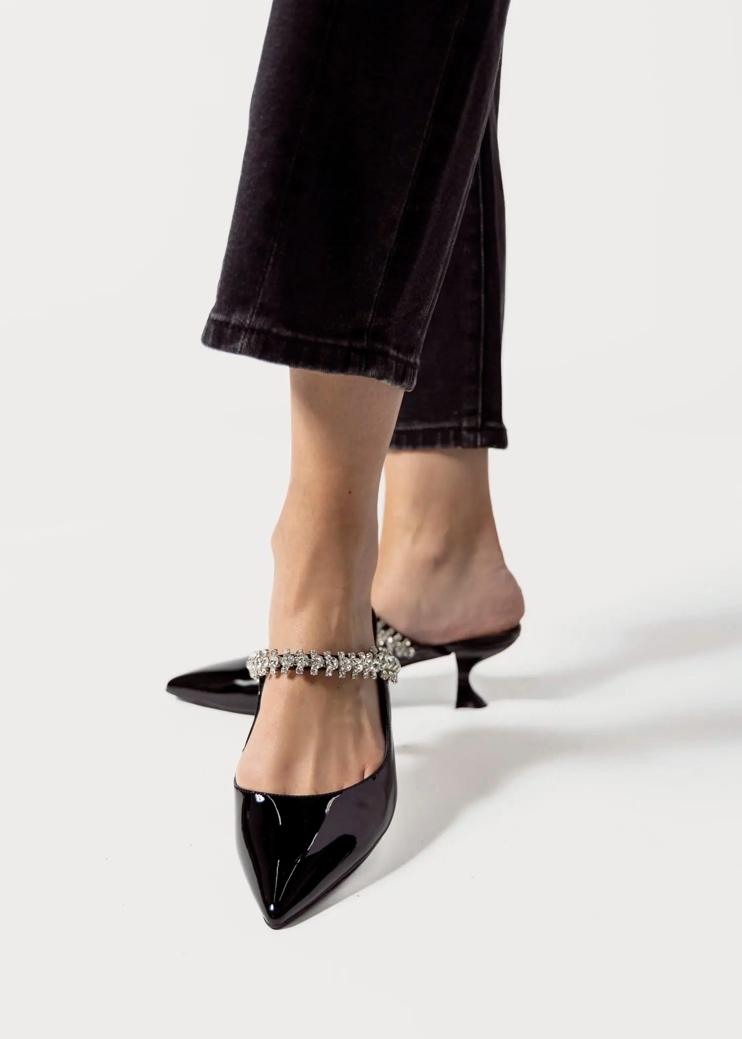 Lori Jeweled Pump
