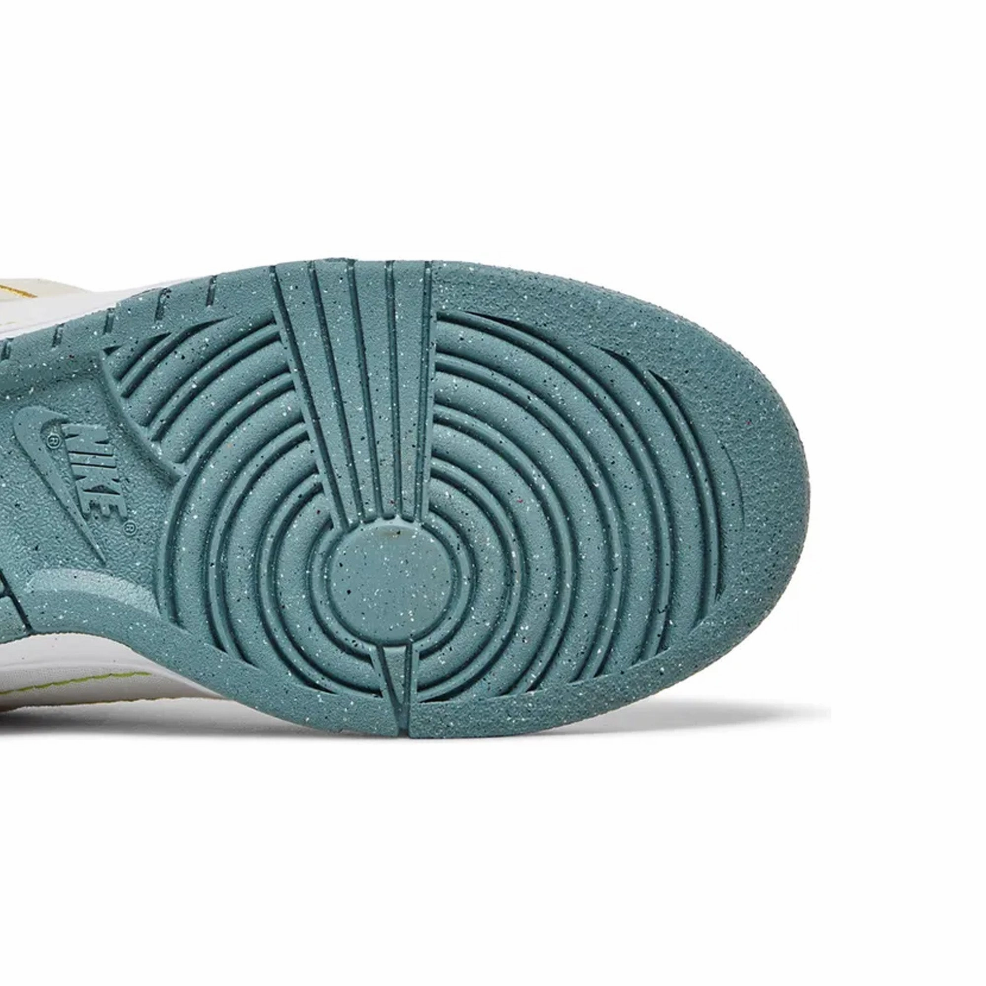Nike Dunk Low Disrupt 2 'Easter Pastel' W (2022)