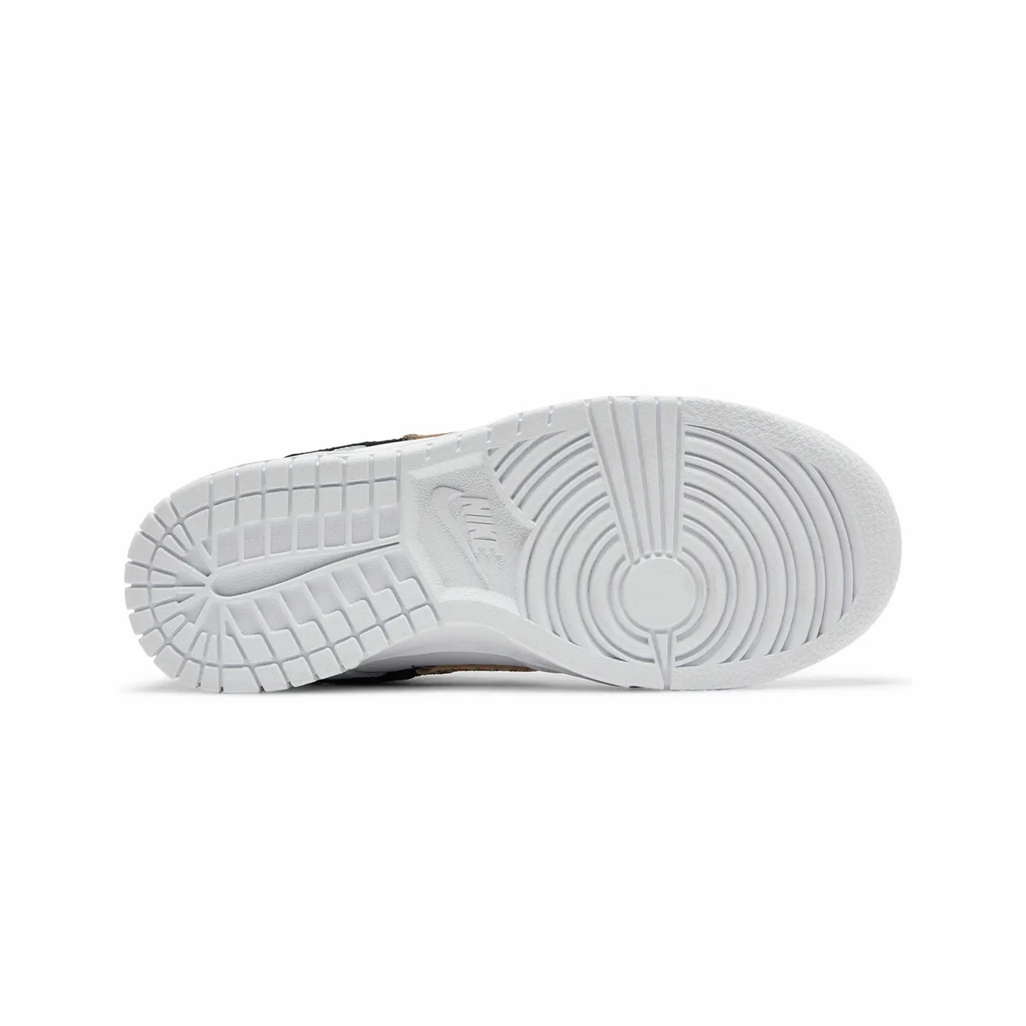 Nike Dunk Low SE 'Animal Instinct' W