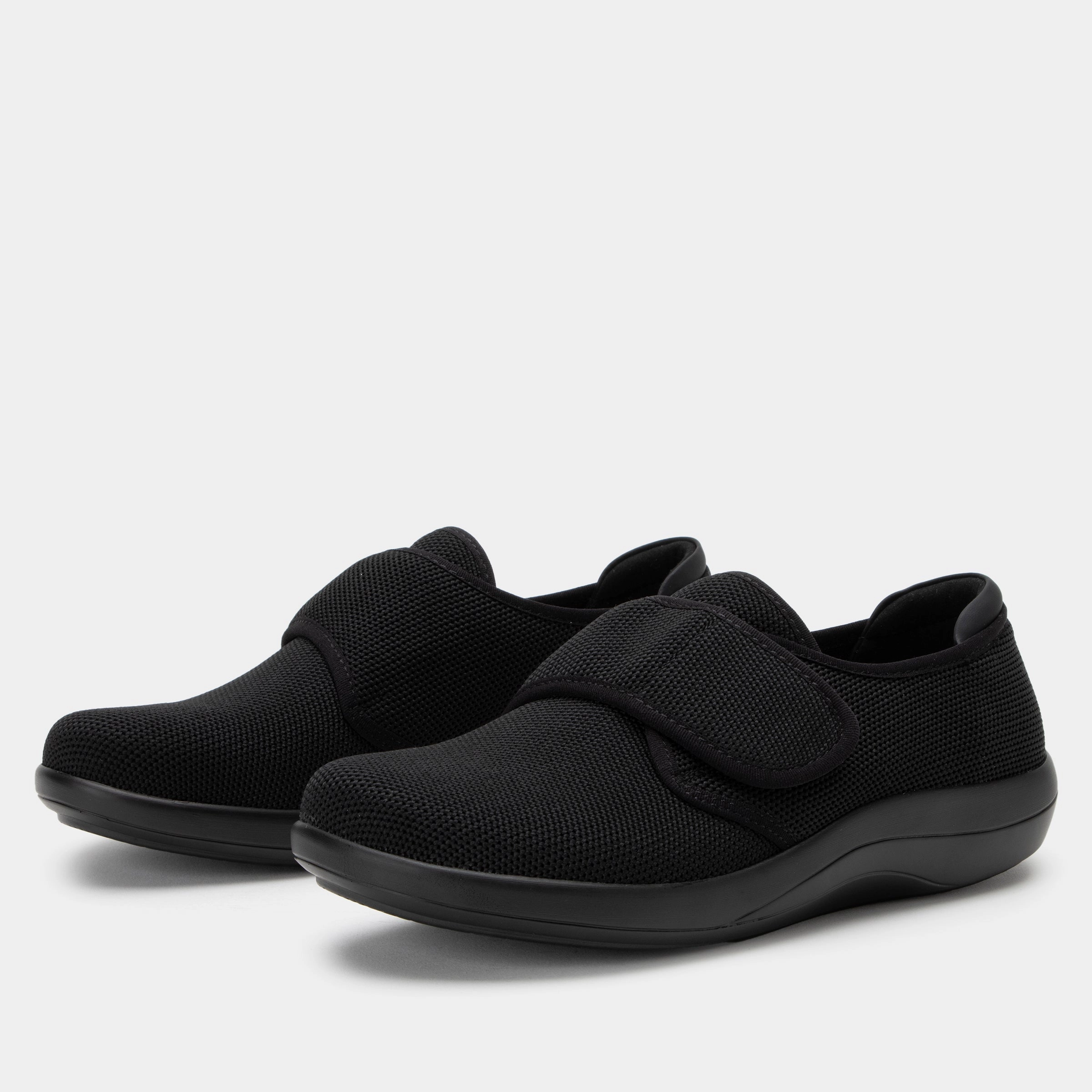 Spright Black Shoe