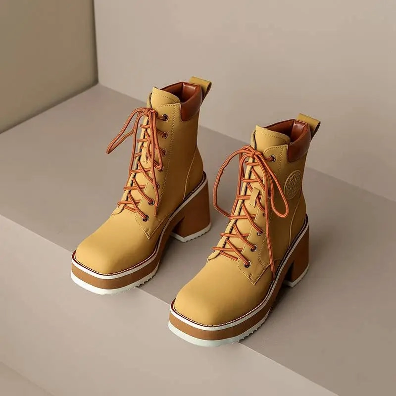 USS Shoes Cleo Women's Platform Boots