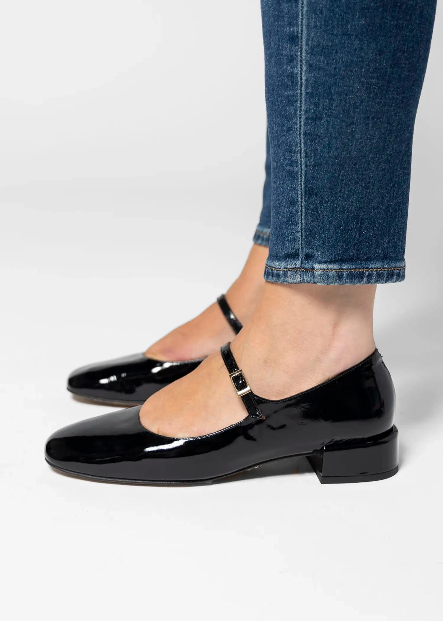 Yamea Mary Jane Pump